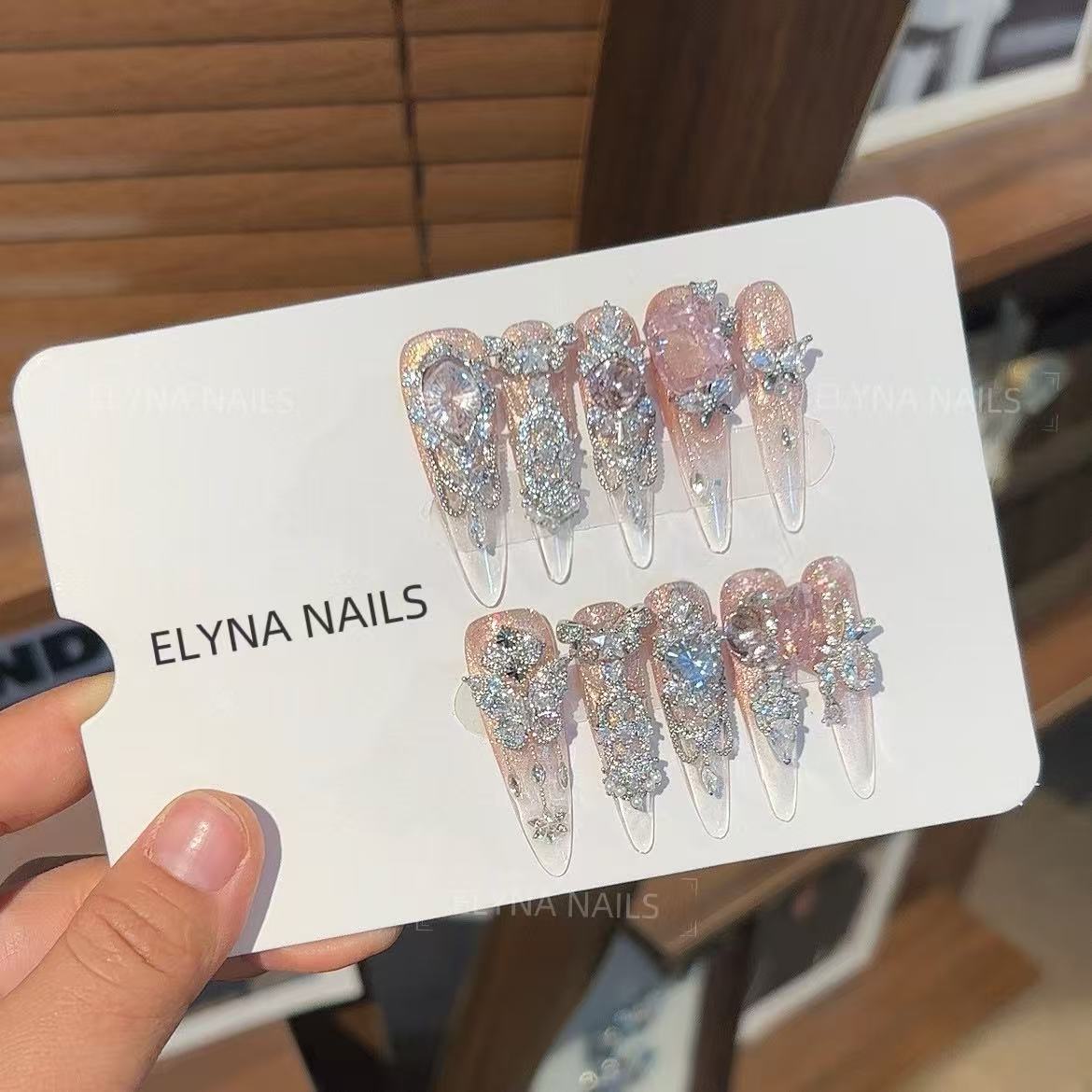 CRYSTAL BLUSH