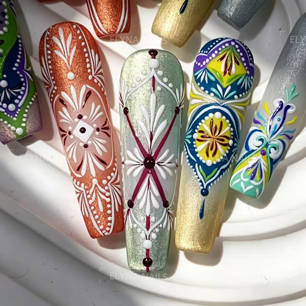 MANDALA AURORA