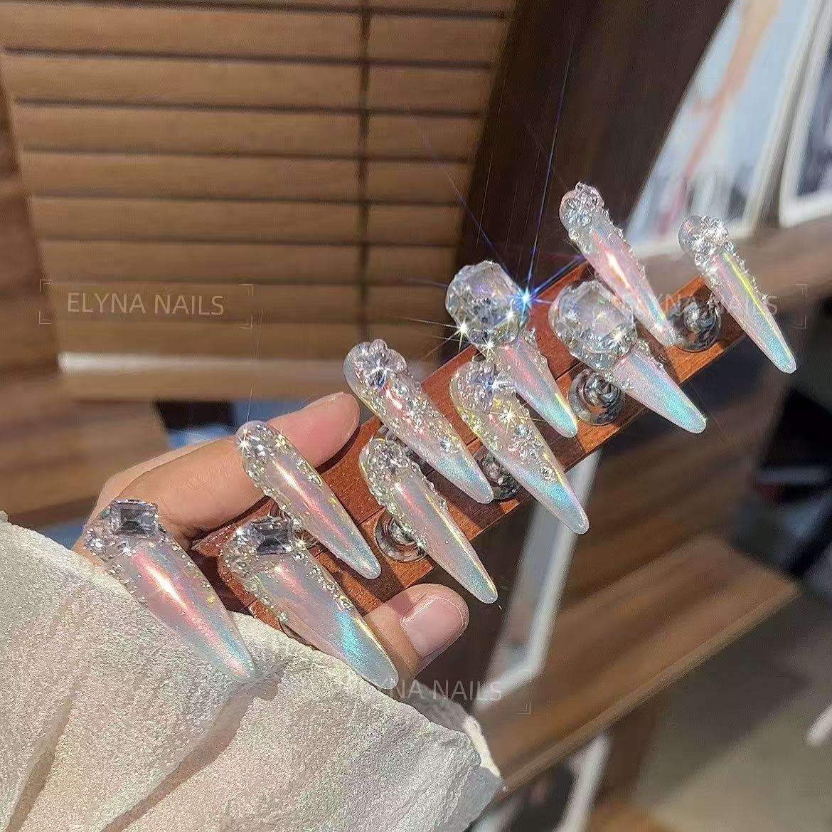 PEACH AURA